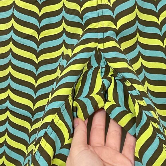 Patagonia Wavefarer Board Shorts Mens 30 Green Stripe Zip Pockets 10" Swim Trunk - Picture 5 of 9